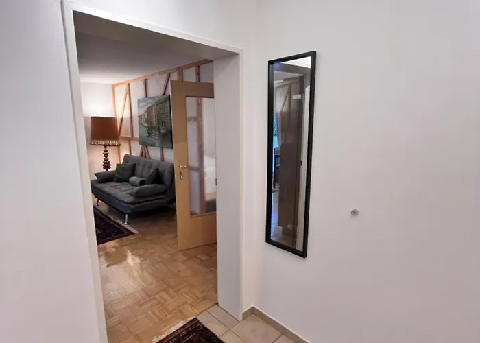 Hoelderlin Апартаменты *